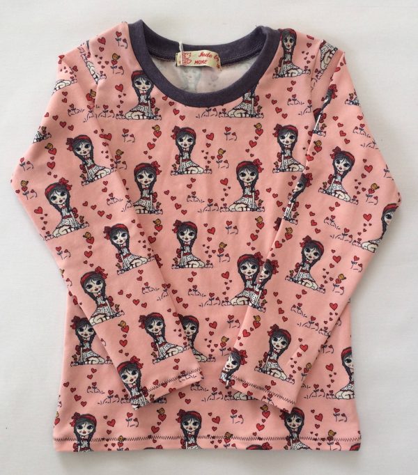 T-shirt-med-piger-og-hjerter-lange-aermer-oeko-tex-bomuld-elastan