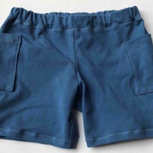 Shorts-soeblaa-med-sidelommer-oeko-tex-bomuld-elastan