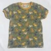 Khaki-t-shirt-med-dinosaurer-oeko-tex-bomuld-elastan-95-5