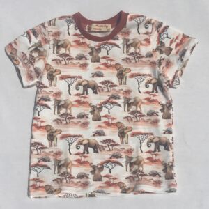 T-shirt-med-elefant-safari-creme-oeko-tex-bomuld-elastan-95-5.