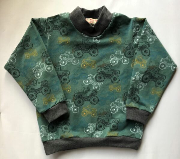 Pullover-groen-med-monstertrucks-oeko-tex-bomuld-elastan