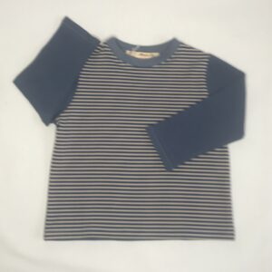 oekologisk-t-shirt-med-lange-aermer-pastelblaa-med-striber-bomuld-elastan