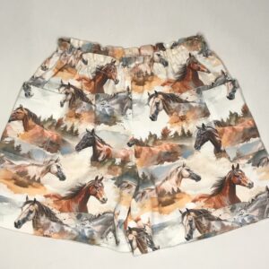 Shorts-med-heste-off-white-oekologisk-bomuld-elastan